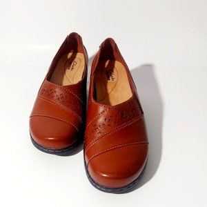 Clarks Collection Tan Evianna Fig Slip on Loafer (NEW)